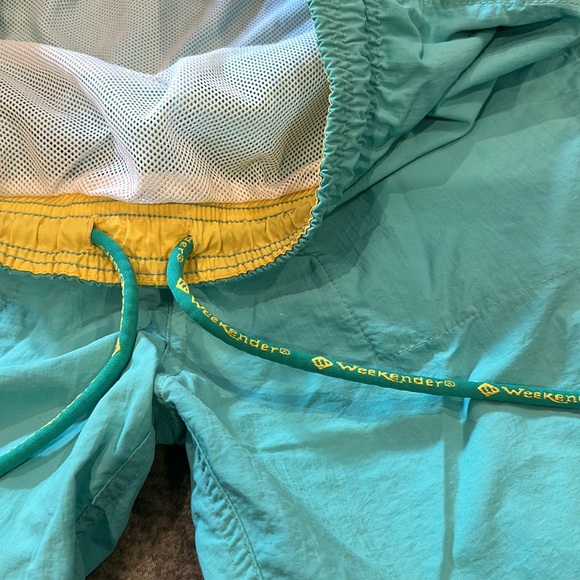 WEEKENDER MENS SWIM TRUNKS SIZE M - Picture 5 of 11